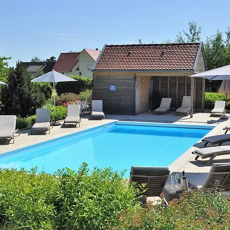 Aux Chants Des Oiseaux Hotel